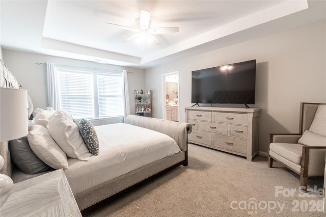 4320 Staffordshire Lane, Charlotte, NC 28213