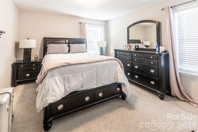 4320 Staffordshire Lane, Charlotte, NC 28213