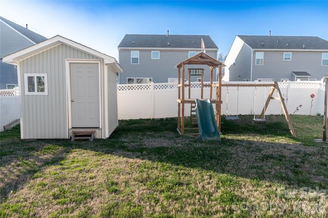 4320 Staffordshire Lane, Charlotte, NC 28213