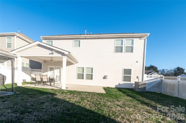 4320 Staffordshire Lane, Charlotte, NC 28213