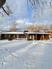 325 Winwood Avenue, Saint Joseph, MI 49085