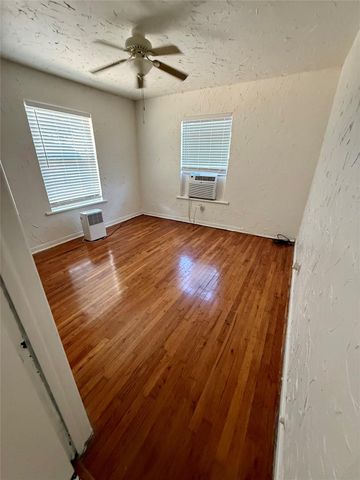 204 Roepke ST, Thorndale, TX 76577