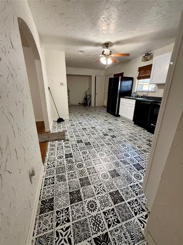 204 Roepke ST, Thorndale, TX 76577