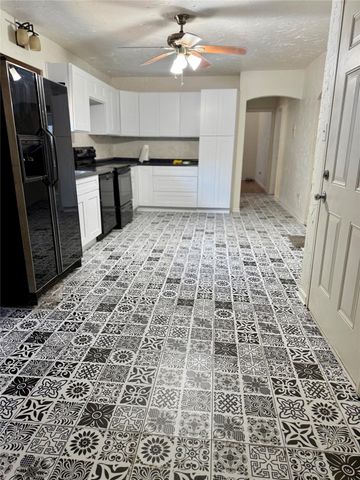 204 Roepke ST, Thorndale, TX 76577