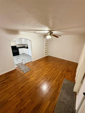 204 Roepke ST, Thorndale, TX 76577