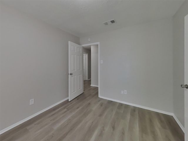 2047 Lexington Woods Drive, Spring, TX 77373