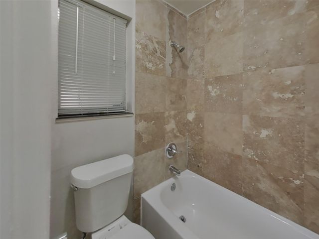 2047 Lexington Woods Drive, Spring, TX 77373