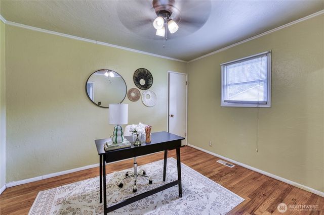 3822 Petersville Road NE, Bremerton, WA 98310