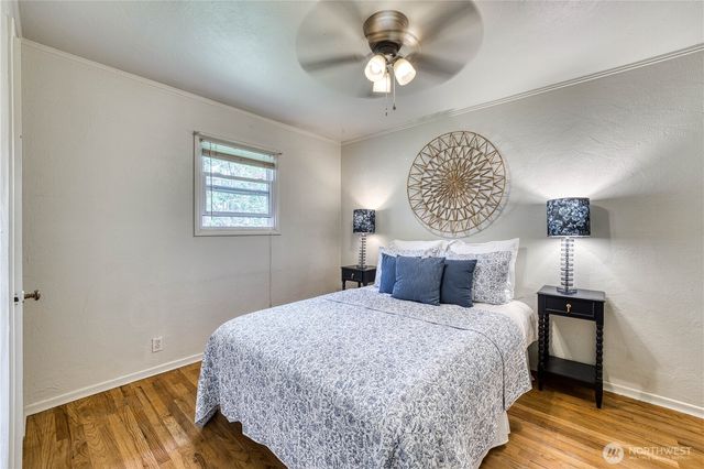 3822 Petersville Road NE, Bremerton, WA 98310