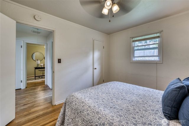3822 Petersville Road NE, Bremerton, WA 98310