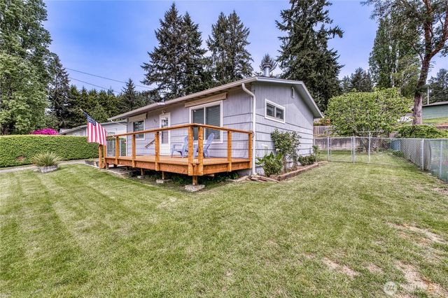 3822 Petersville Road NE, Bremerton, WA 98310