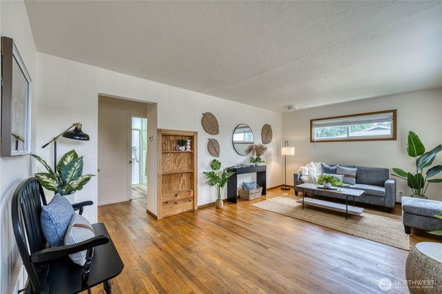 3822 Petersville Road NE, Bremerton, WA 98310