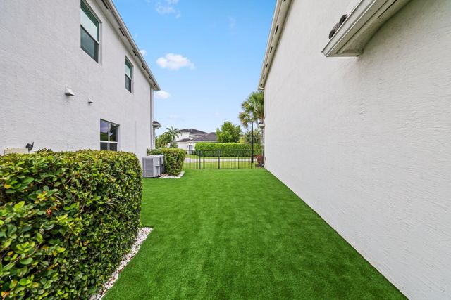 15251 Cherry Creek Lane, Delray Beach, FL 33446