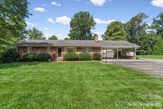 469 Sunset Drive, Winston Salem, NC 27107
