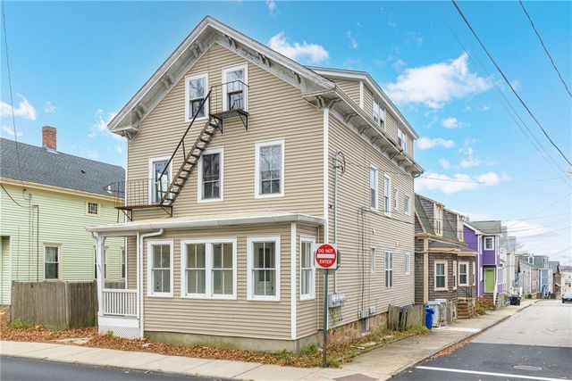 427 Spring Street 1, Newport, RI 02840
