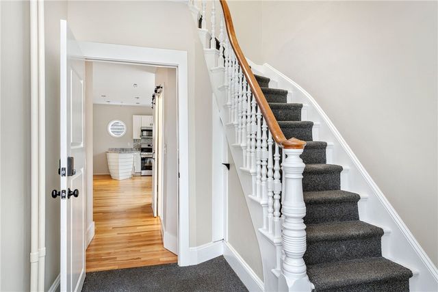 427 Spring Street 1, Newport, RI 02840