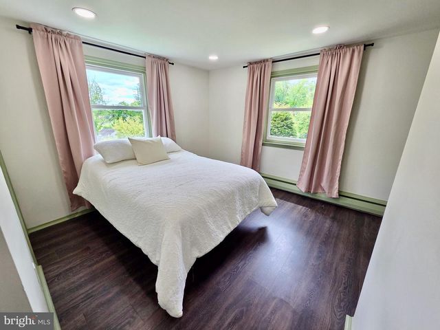 7 LAUREL LN, Media, PA 19063