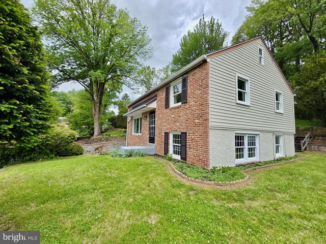 7 LAUREL LN, Media, PA 19063