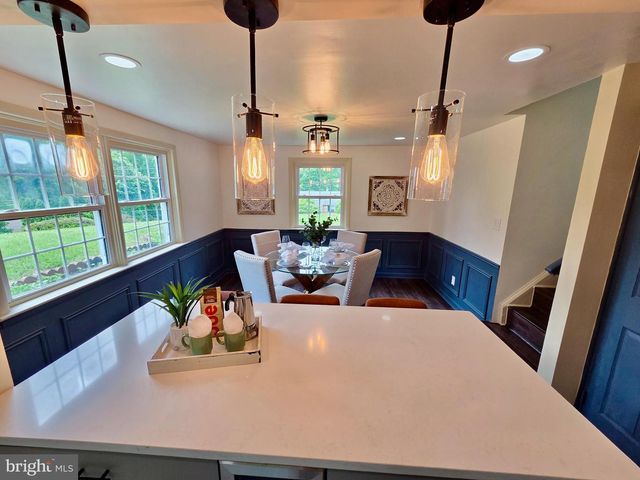 7 LAUREL LN, Media, PA 19063