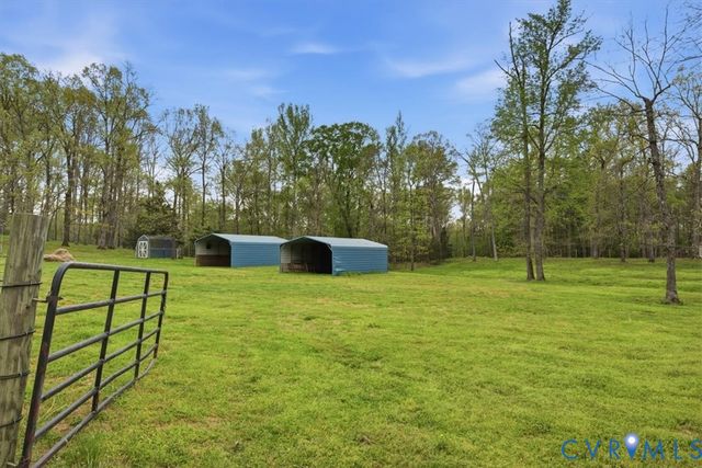 5001 Cartersville Rd, Powhatan, VA 23139