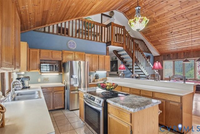 5001 Cartersville Rd, Powhatan, VA 23139