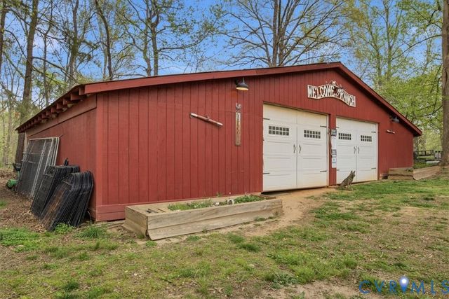 5001 Cartersville Rd, Powhatan, VA 23139