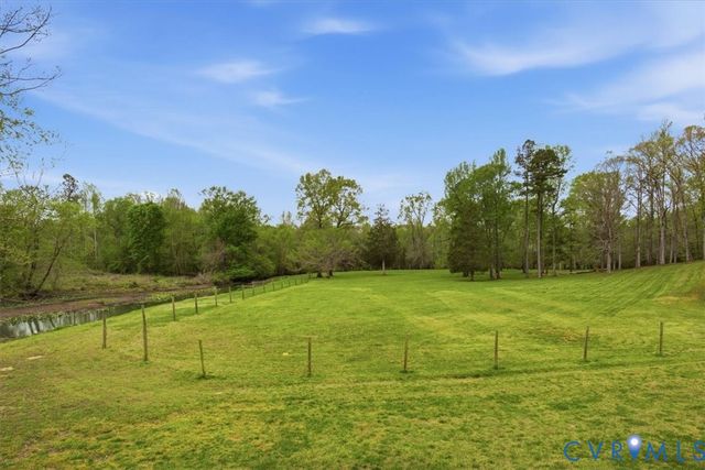 5001 Cartersville Rd, Powhatan, VA 23139