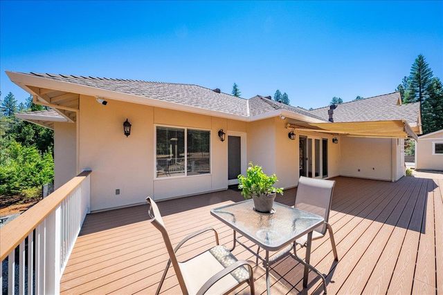 15570 Bella Sera Ct, Grass Valley, CA 95945