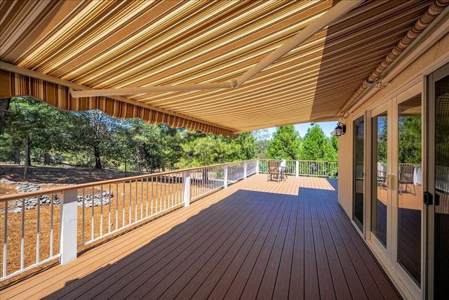 15570 Bella Sera Ct, Grass Valley, CA 95945
