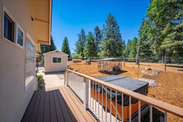 15570 Bella Sera Ct, Grass Valley, CA 95945
