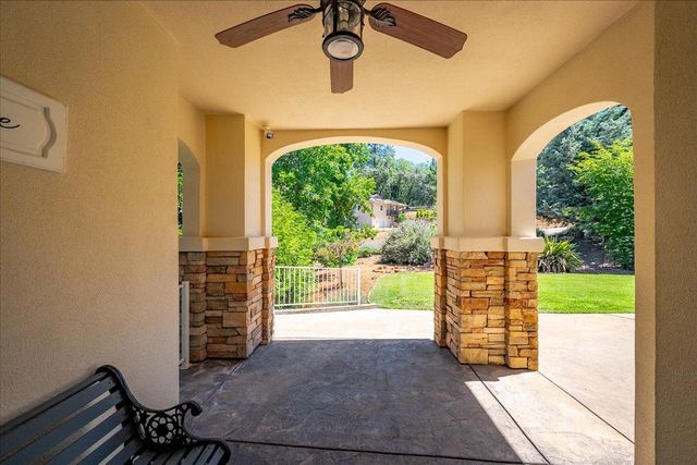15570 Bella Sera Ct, Grass Valley, CA 95945