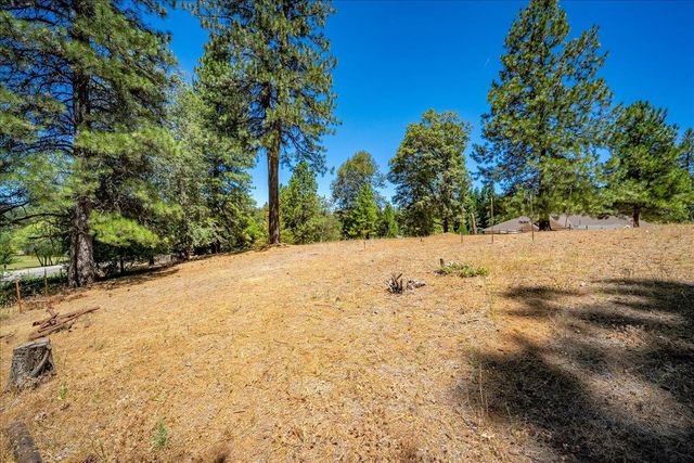 15570 Bella Sera Ct, Grass Valley, CA 95945