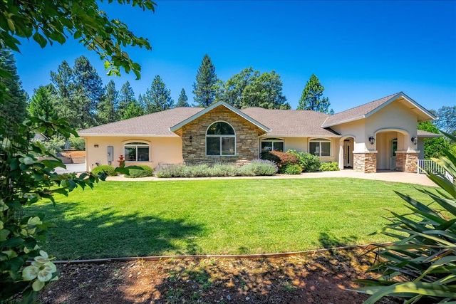 15570 Bella Sera Ct, Grass Valley, CA 95945