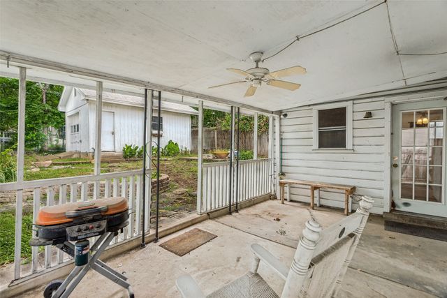 3825 Byers Avenue, Fort Worth, TX 76107