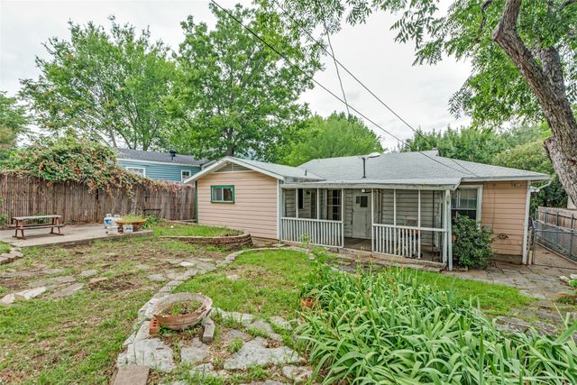 3825 Byers Avenue, Fort Worth, TX 76107