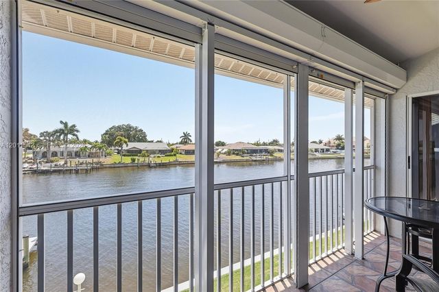 3933 SE 11 Pl 208, Cape Coral, FL 33904