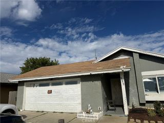 122 E Bowen, Perris, CA 92571