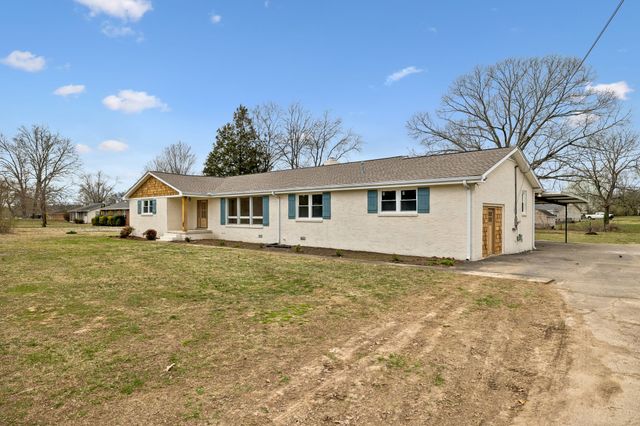 4080 Hunters Point Pike, Lebanon, TN 37087