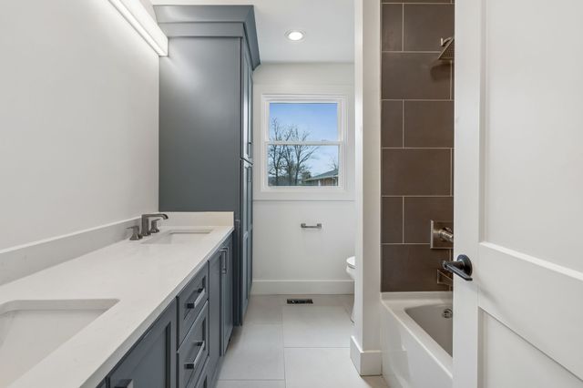 4080 Hunters Point Pike, Lebanon, TN 37087