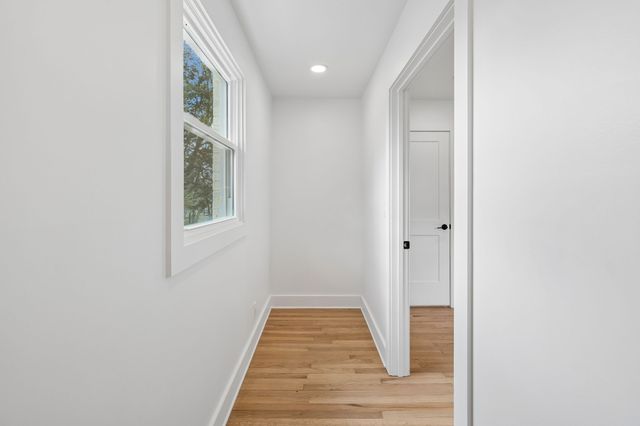 4080 Hunters Point Pike, Lebanon, TN 37087