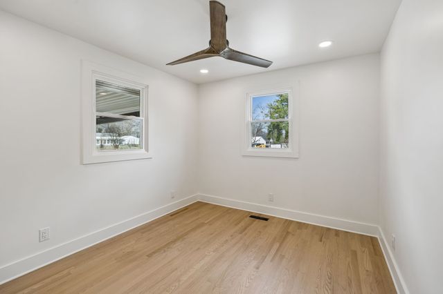 4080 Hunters Point Pike, Lebanon, TN 37087