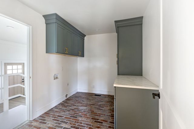 4080 Hunters Point Pike, Lebanon, TN 37087