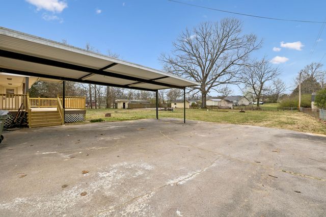 4080 Hunters Point Pike, Lebanon, TN 37087