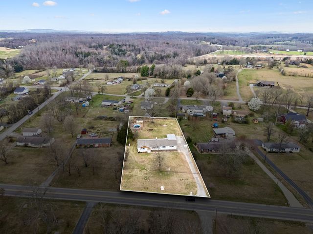 4080 Hunters Point Pike, Lebanon, TN 37087