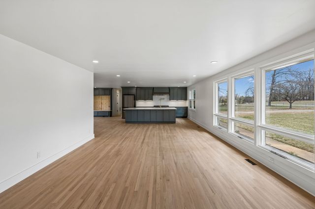 4080 Hunters Point Pike, Lebanon, TN 37087