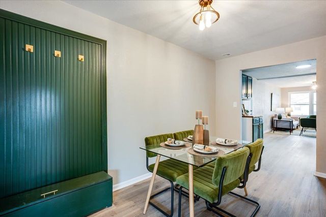 1007 Waverly St, Wichita, KS 67218