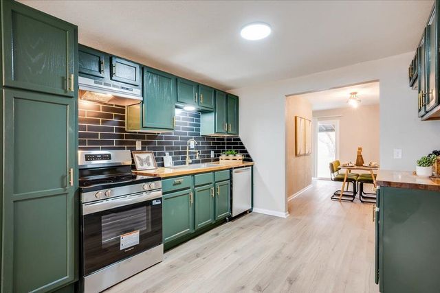 1007 Waverly St, Wichita, KS 67218