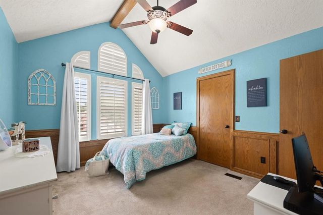 10700 Crystal Creek Drive, Mustang, OK 73064