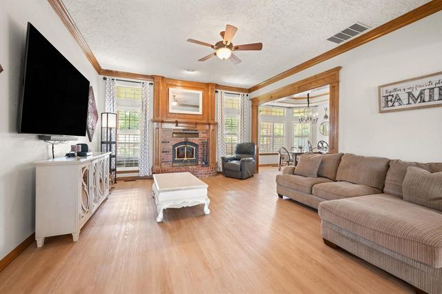 10700 Crystal Creek Drive, Mustang, OK 73064