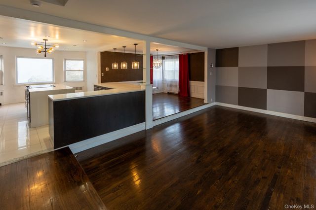 21 Norton Drive, Roosevelt, NY 11575